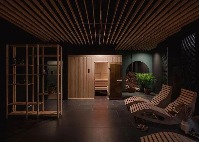 Apartment Premium With Garage & Smart Lock Center